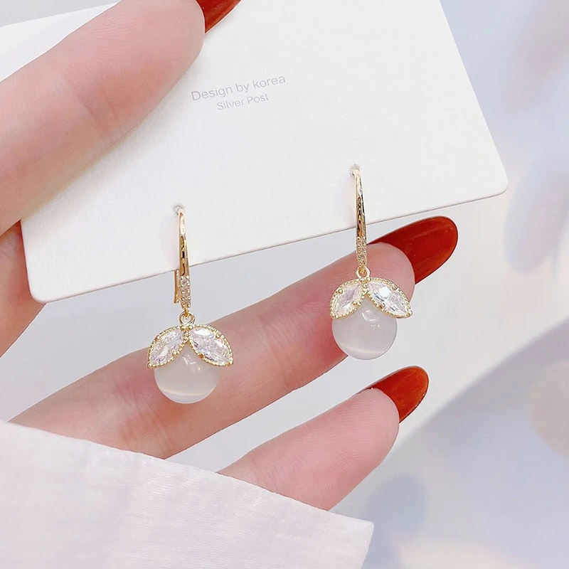 2021 Hot Design Charm Women Pistachio Earrings 14k Real Gold Stud Earring Elegant Bijoux Pendant Accessories Birthday Gift
2021 Hot Design Charm Women Pistachio Earrings 14k Real Gold Stud Earring Elegant Bijoux Pendant Accessories Birthday Gift