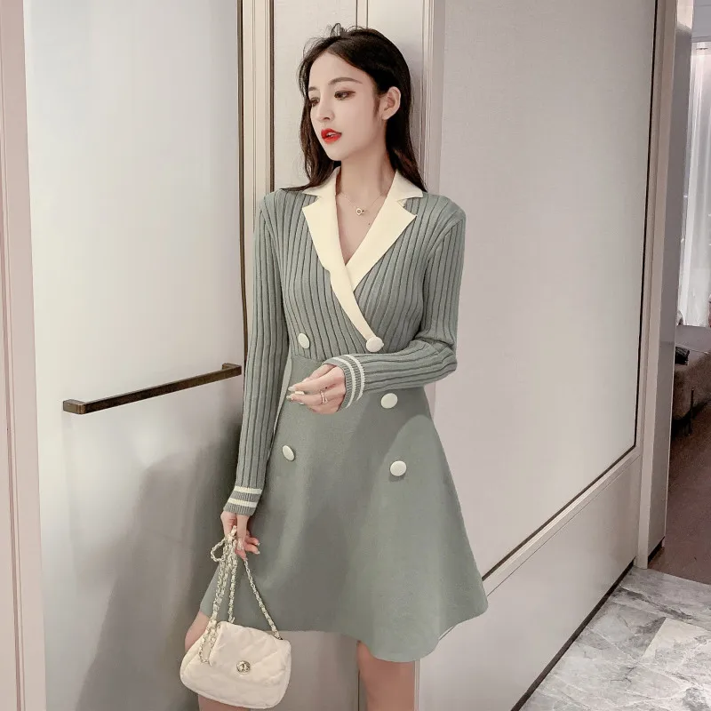 College style Lapel Knitted Dress Female 2020 Autumn New Temperament Long Sleeve Striped Double-breasted A-line Sweater Dress
College style Lapel Knitted Dress Female 2020 Autumn New Temperament Long Sleeve Striped Double-breasted A-line Sweater Dress