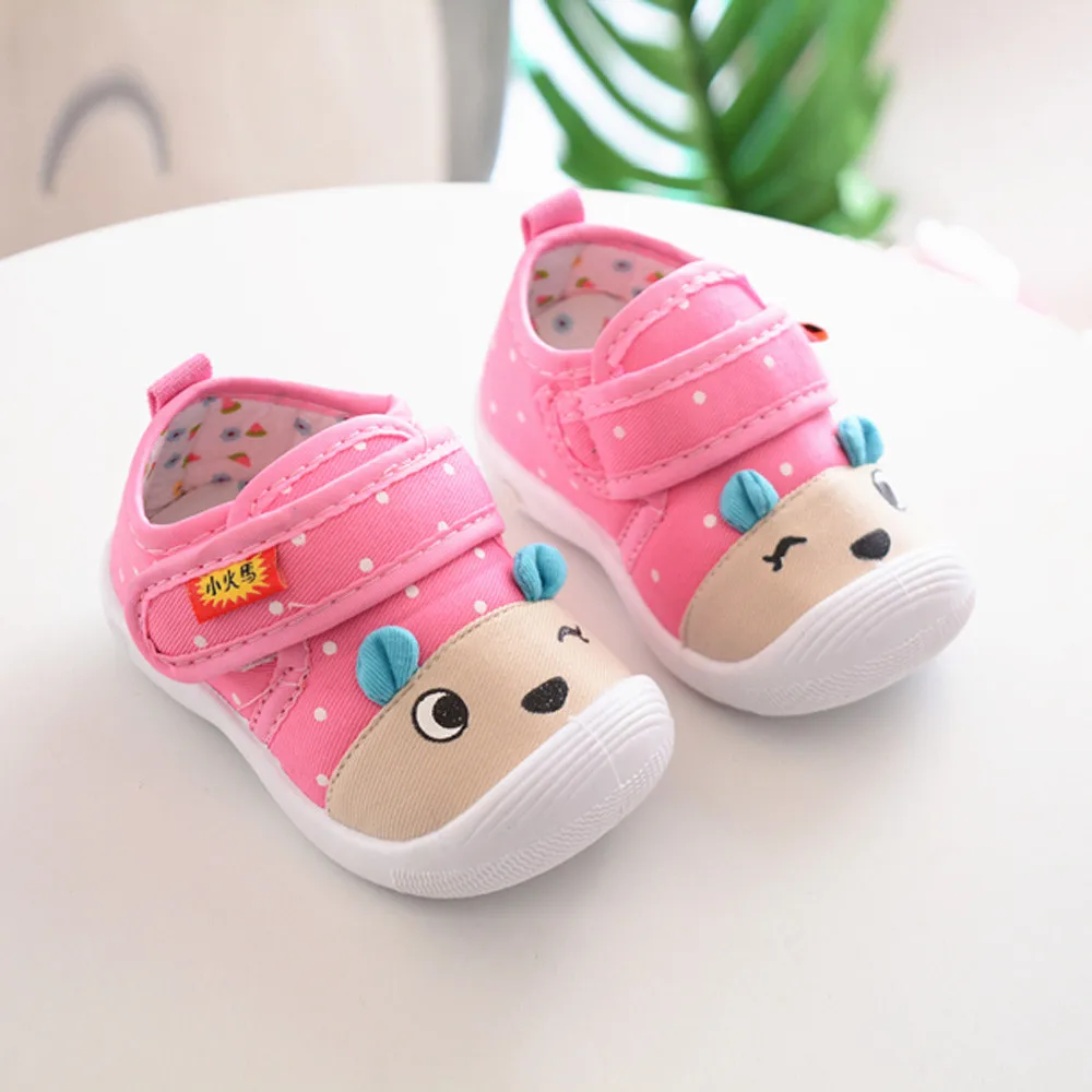 2021 New Infant Kids Baby Boys Girls Cartoon Anti-slip Shoes Soft Sole Squeaky Sneakers babyslofjes chaussures bebe fille Summer 
2021 New Infant Kids Baby Boys Girls Cartoon Anti-slip Shoes Soft Sole Squeaky Sneakers babyslofjes chaussures bebe fille Summer