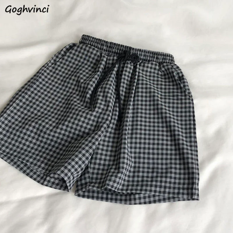 Женские дизайнерские клетчатые шорты, универсальные брюки на шнуровке с широкими штанинами, пикантная стильная уличная одежда в японском с...
Женские дизайнерские клетчатые шорты, универсальные брюки на шнуровке с широкими штанинами, пикантная стильная уличная одежда в японском с...