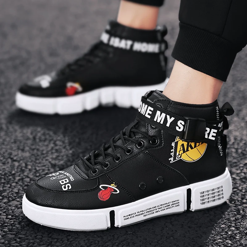 Spring Fashion Printed Black Mens High Sneakers Comfortable Leather Sneakers Men Casual Couples Platform Shoes zapatillas hombre
Spring Fashion Printed Black Mens High Sneakers Comfortable Leather Sneakers Men Casual Couples Platform Shoes zapatillas hombre