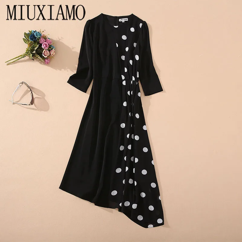 MIXIMAO 2020 Summer Dress New High Quality Fashion Party Casual Workplace Vacation Elegant Dot Dress Women Vestidos
MIXIMAO 2020 Summer Dress New High Quality Fashion Party Casual Workplace Vacation Elegant Dot Dress Women Vestidos