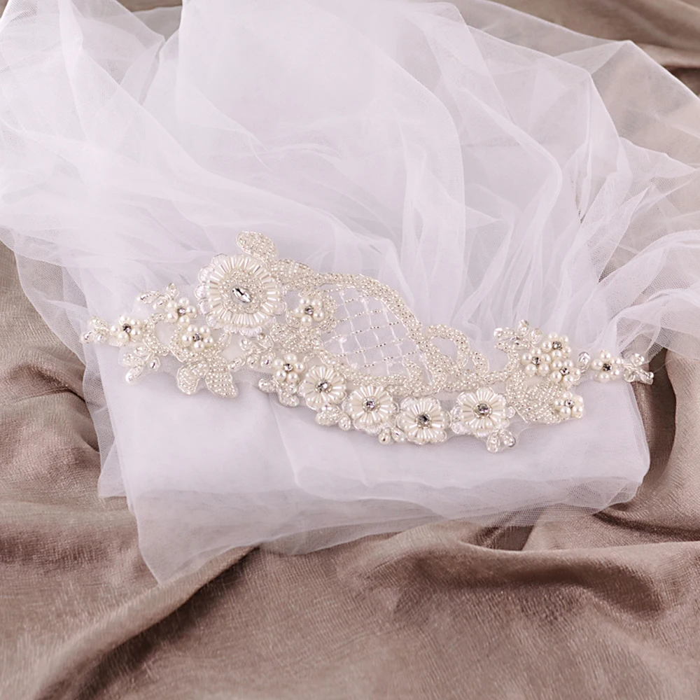 ZMVS91 White Veil 1.1M Elegant Bridal Wedding Veils of the bride 1 layers Wedding Hair Accessories Applique Veil for Bride
ZMVS91 White Veil 1.1M Elegant Bridal Wedding Veils of the bride 1 layers Wedding Hair Accessories Applique Veil for Bride