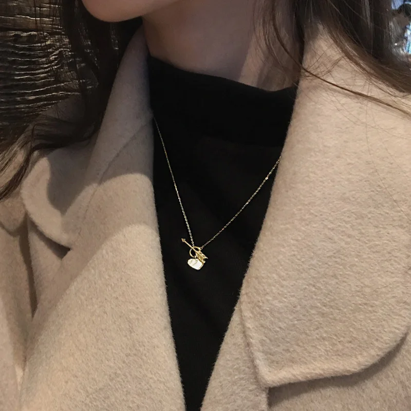 Korean Simple Fashion Shell Stone Crystal Love Necklace Woman Exquisite Wild Short Clavicle Chain Anniversary Gifts Jewelry
Korean Simple Fashion Shell Stone Crystal Love Necklace Woman Exquisite Wild Short Clavicle Chain Anniversary Gifts Jewelry