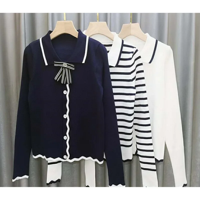 QRWR 2020 Women Sweater Fashion Spring Autumn Solid Cute Bow Knitted Pullover Elegant Basic Turn Down Collar Sweaters For Women
QRWR 2020 Women Sweater Fashion Spring Autumn Solid Cute Bow Knitted Pullover Elegant Basic Turn Down Collar Sweaters For Women