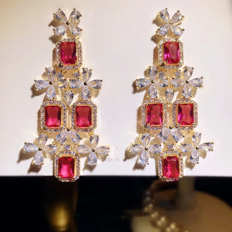 Женские серьги-подвески из серебра 925 пробы, с фианитом
Женские серьги-подвески из серебра 925 пробы, с фианитом