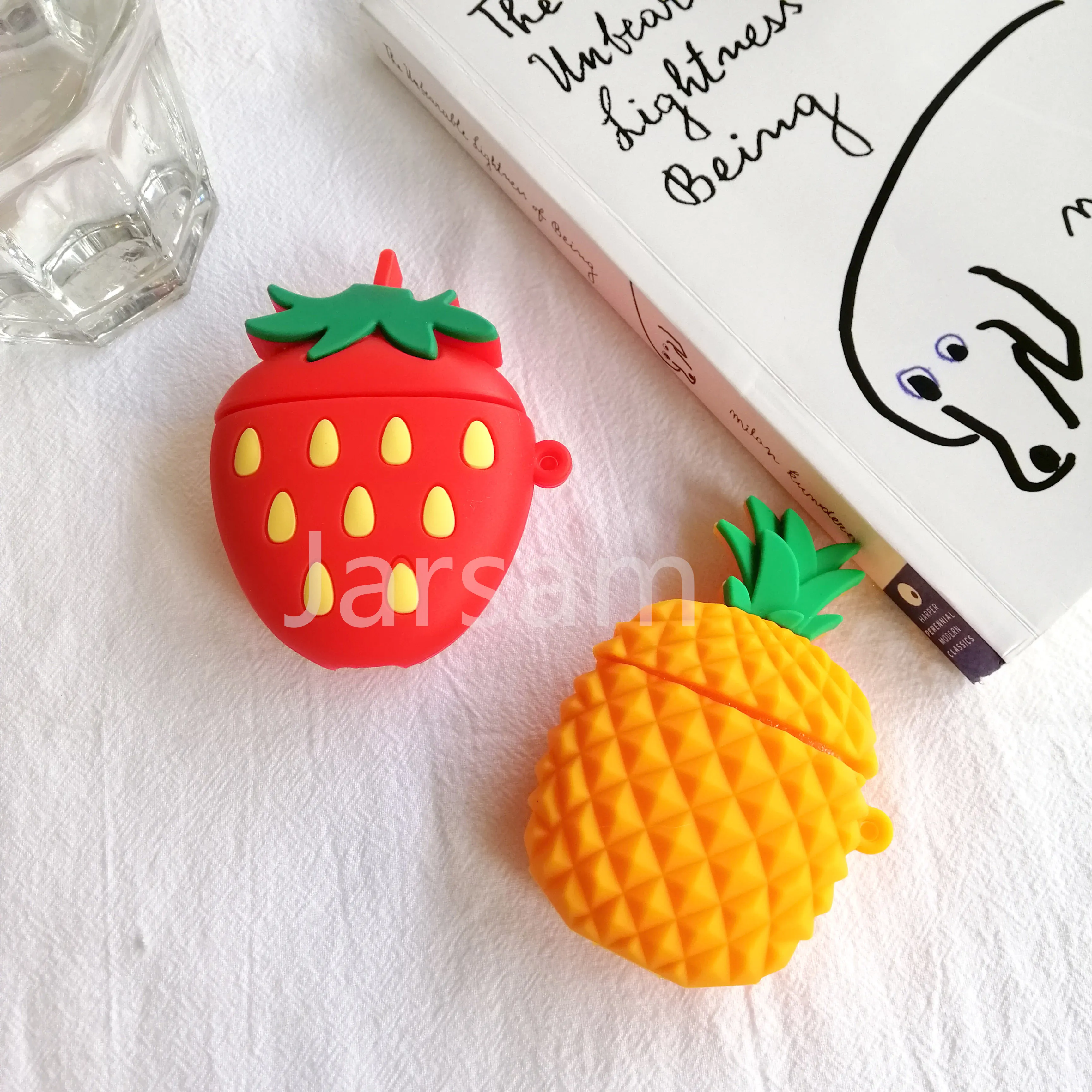 Cartoon Cute box Strawberry Wireless Headset case for Airpods 1 2 Earphone soft Silicone Cover For Airpods Protective Cas
Cartoon Cute box Strawberry Wireless Headset case for Airpods 1 2 Earphone soft Silicone Cover For Airpods Protective Cas