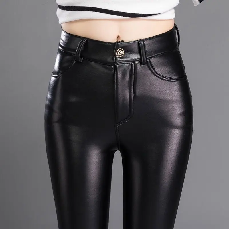 2022 Women Pants PU Faux Leather Slim Trousers Pants Female High Waist Pencil Pant Lady Ankle Length Slim Fit Leggings H670
2022 Women Pants PU Faux Leather Slim Trousers Pants Female High Waist Pencil Pant Lady Ankle Length Slim Fit Leggings H670