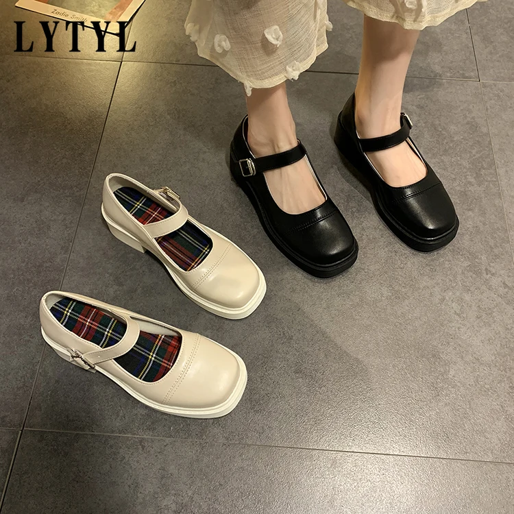 White small leather shoes female British style spring 2021 wild retro female literary thick heel Mary Jane single shoes B20-630
White small leather shoes female British style spring 2021 wild retro female literary thick heel Mary Jane single shoes B20-630