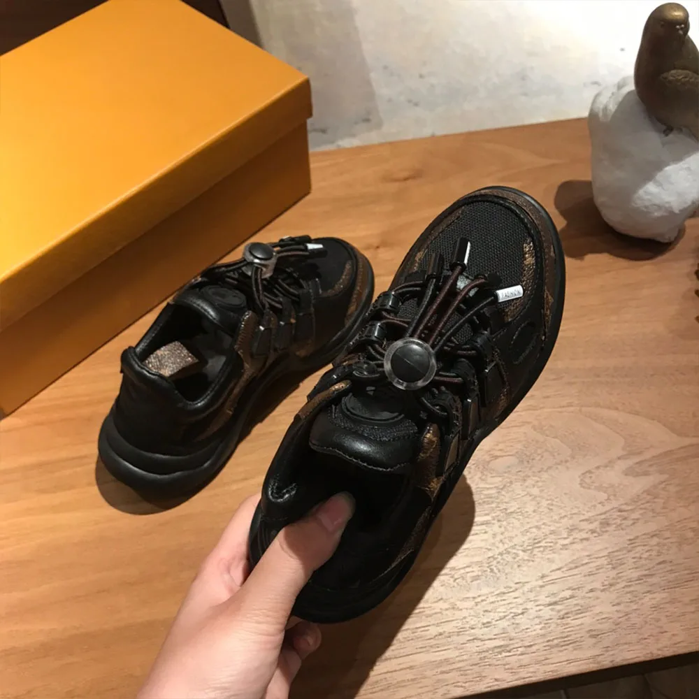 Top luxury brand design boys' and girls' leisure sports shoes can be worn in spring, summer, autumn and winter
Top luxury brand design boys' and girls' leisure sports shoes can be worn in spring, summer, autumn and winter