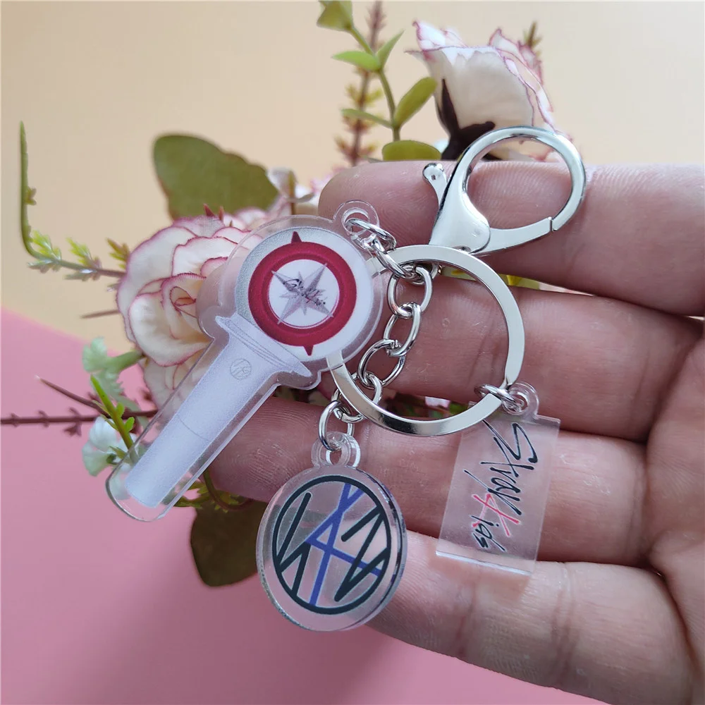 1pcs Kpop Stray Kids light stick Mini keychain Acrylic Keyring Pendant high quality K-pop straykids lightstick Key chain
1pcs Kpop Stray Kids light stick Mini keychain Acrylic Keyring Pendant high quality K-pop straykids lightstick Key chain