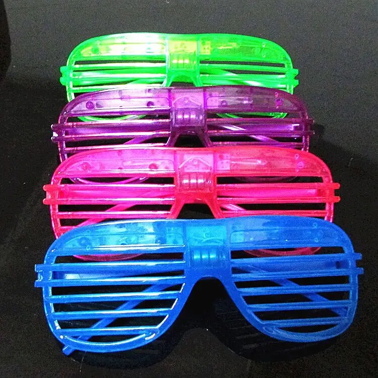 1000pcs 15.4*5.6cm AL320 square shutters glow glasses LED Funny Glasses Flashing Party Glasses
1000pcs 15.4*5.6cm AL320 square shutters glow glasses LED Funny Glasses Flashing Party Glasses