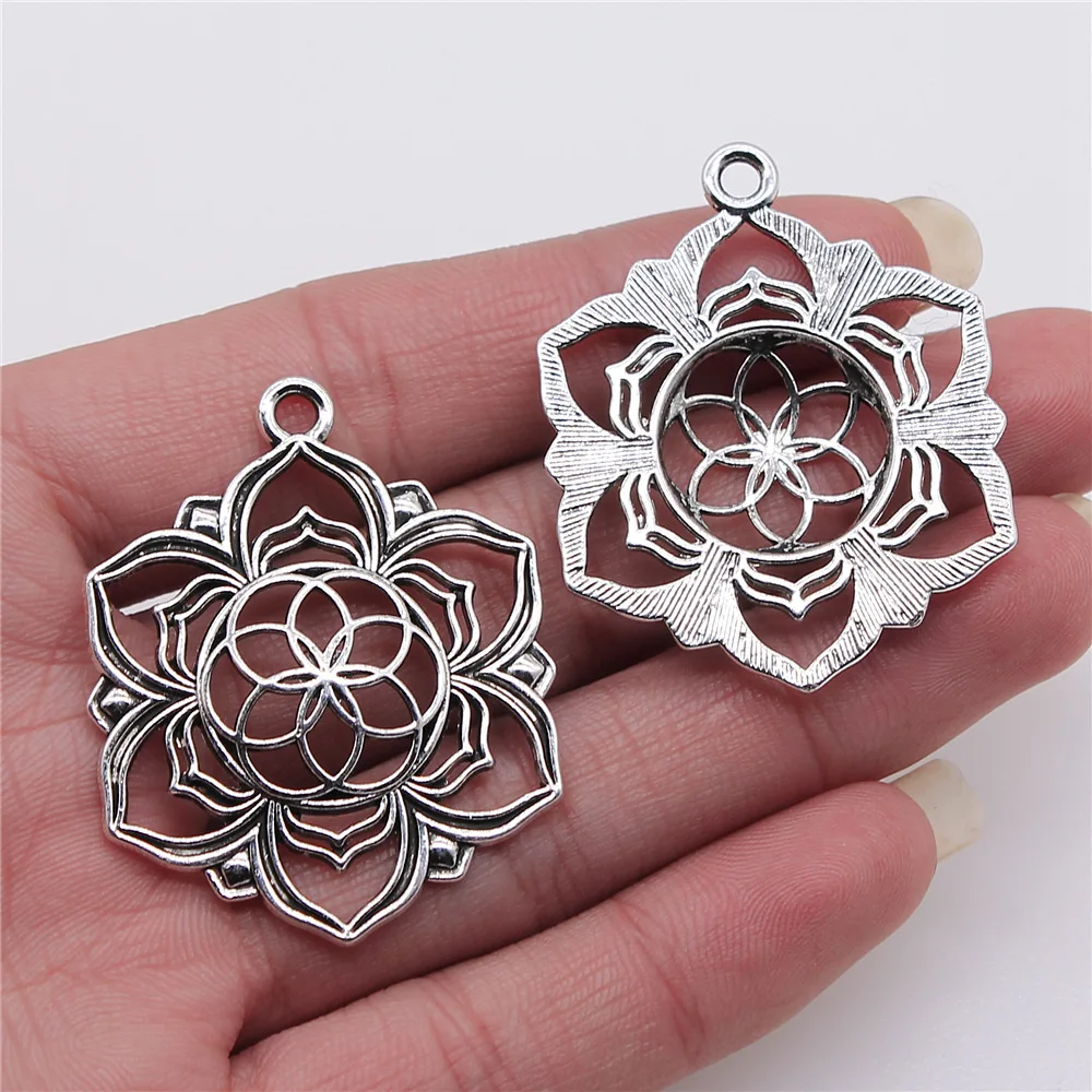5PCS/lot 43x35mm Yoga Flower Of Life Charms Datura Stramonium Antique Silver Color Pendants DIY Making Findings Tibetan Jewelry
5PCS/lot 43x35mm Yoga Flower Of Life Charms Datura Stramonium Antique Silver Color Pendants DIY Making Findings Tibetan Jewelry