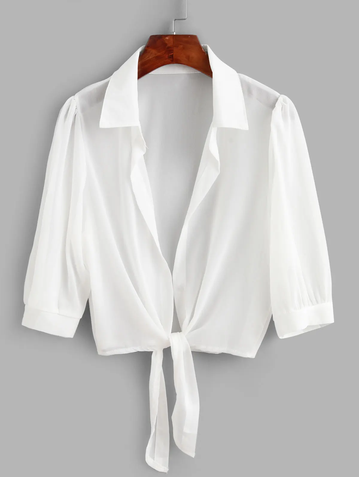 Кроп-топ с завязкой на подоле
Кроп-топ с завязкой на подоле