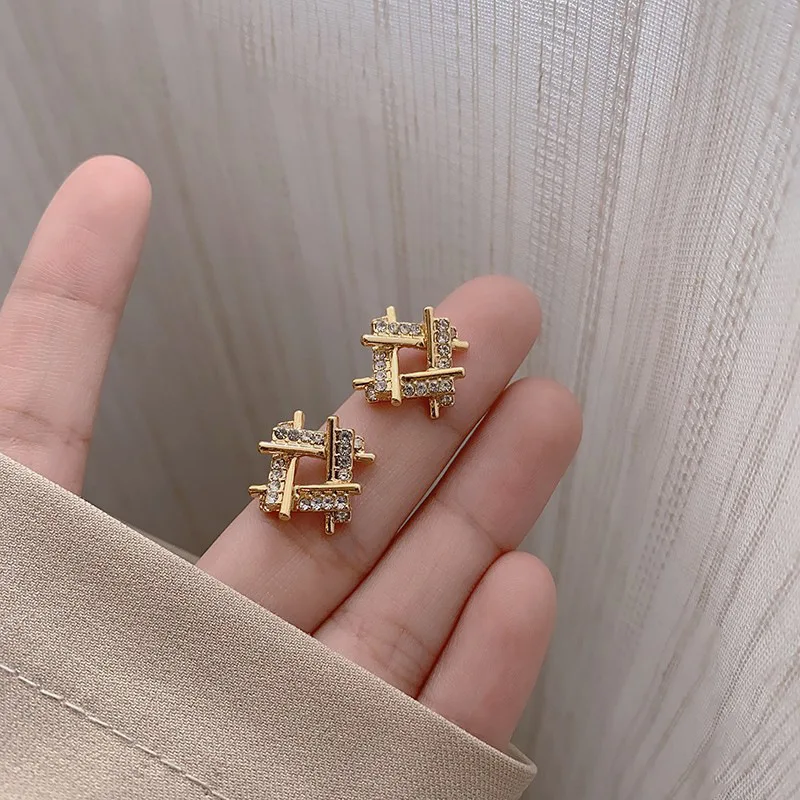 ES002-44 2022 New Small Women's 925 Silver Needle Pearl Temperament Retro Earrings Ins Net Red Earrings
ES002-44 2022 New Small Women's 925 Silver Needle Pearl Temperament Retro Earrings Ins Net Red Earrings