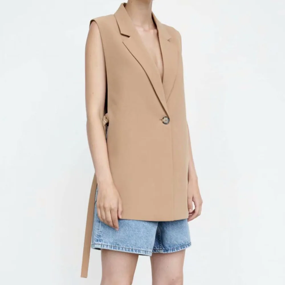 DiYiG WOMAN 2021 autumn new women's clothing Korean style one button loose fashion split multi-color suit vest
DiYiG WOMAN 2021 autumn new women's clothing Korean style one button loose fashion split multi-color suit vest