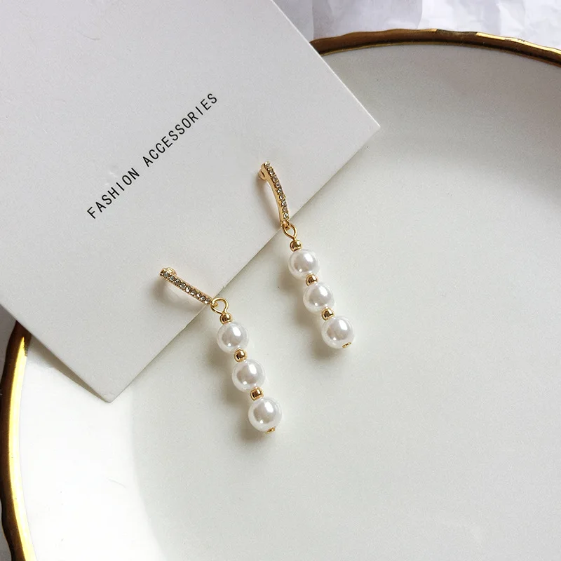 Fashion Pearl Drop Dangle Earrings Golden Bar Crystal Sweet Jewelry Vintage Statement Earrings For Girls Women Gifts 
Fashion Pearl Drop Dangle Earrings Golden Bar Crystal Sweet Jewelry Vintage Statement Earrings For Girls Women Gifts