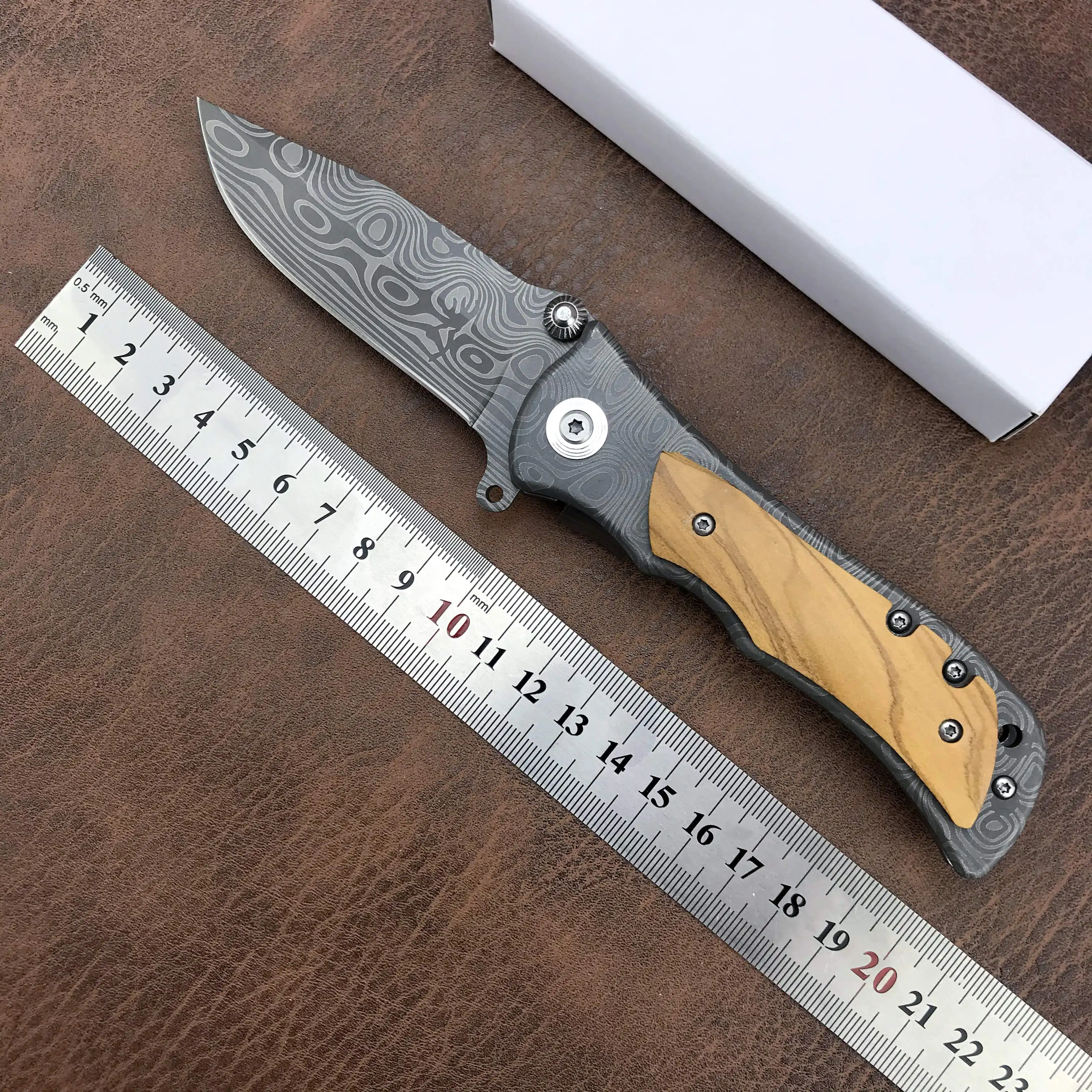 Bearing quick opening Folding Pocket Knife,Damask paint Blade Wooden Handle knife,Outdoor protable EDC Tool,field Survival Knife
Bearing quick opening Folding Pocket Knife,Damask paint Blade Wooden Handle knife,Outdoor protable EDC Tool,field Survival Knife