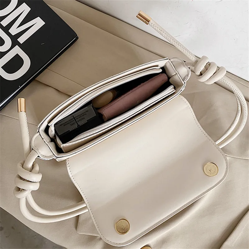 Women Pure Color Soft Pu Leather Shoulder Bags Vintage Small Square Clamshell Messenger Bag Female Classic Wild 2021 Handbag Sac
Women Pure Color Soft Pu Leather Shoulder Bags Vintage Small Square Clamshell Messenger Bag Female Classic Wild 2021 Handbag Sac