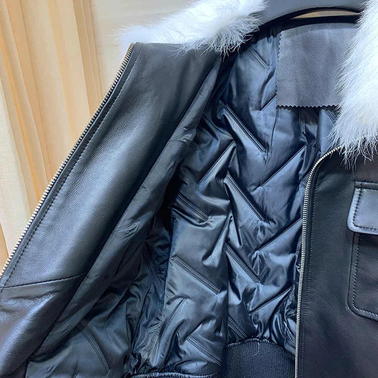 Chic Women Winter Fur collar genuine leather jackets High quality Sheepskin Real leather Warm Coat C737
Chic Women Winter Fur collar genuine leather jackets High quality Sheepskin Real leather Warm Coat C737