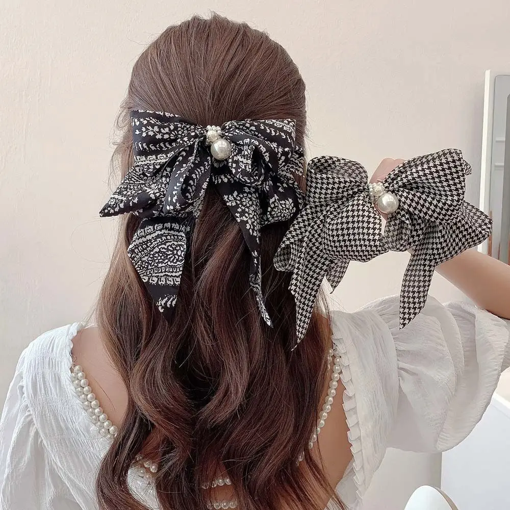 Korean Retro Plaid Bow Hair Clip Back Head Houndstooth Spring Clip Headdress for Women Fashion Hair Accessories
Korean Retro Plaid Bow Hair Clip Back Head Houndstooth Spring Clip Headdress for Women Fashion Hair Accessories