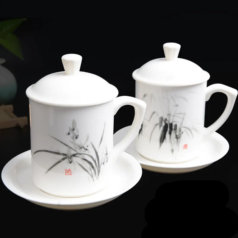 Suet Jade Porcelain Office Cup Retro New Chinese Style Ceramic Water Cup Business Tea Cup with Cover Household Conference Cup
Suet Jade Porcelain Office Cup Retro New Chinese Style Ceramic Water Cup Business Tea Cup with Cover Household Conference Cup