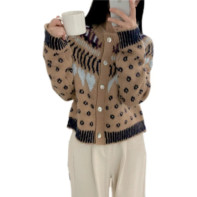JXMYY 2020 new loose Korean retro lazy twist knit cardigan sweater coat
JXMYY 2020 new loose Korean retro lazy twist knit cardigan sweater coat