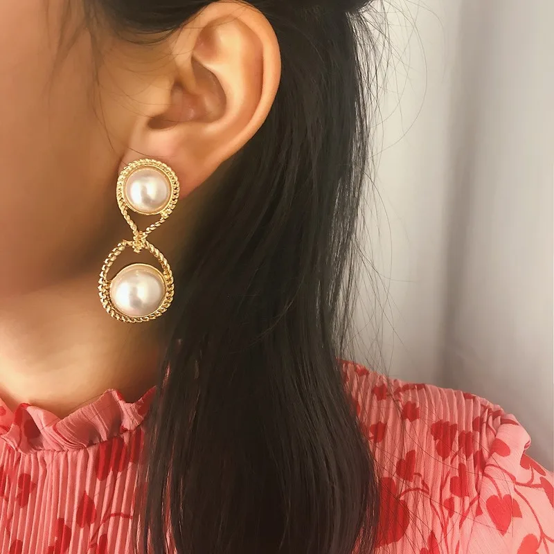 Abayabay Girl Stud Earring Artificial Pearl Women Hoop Drop Earrings Light Yellow Gold Color Cute Lovers Baroque Vintage Jewelry
Abayabay Girl Stud Earring Artificial Pearl Women Hoop Drop Earrings Light Yellow Gold Color Cute Lovers Baroque Vintage Jewelry