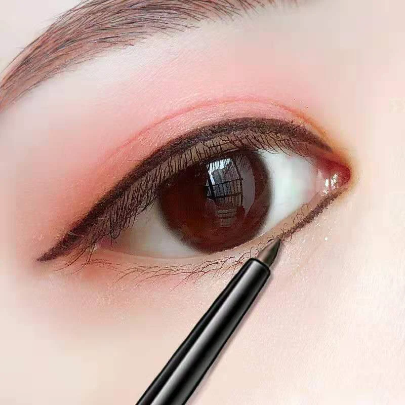 2021 new makeup eyeliner rotating waterproof liquid eyeliner long-lasting moisturizing eyeliner ladies exquisite eye makeup tool
2021 new makeup eyeliner rotating waterproof liquid eyeliner long-lasting moisturizing eyeliner ladies exquisite eye makeup tool