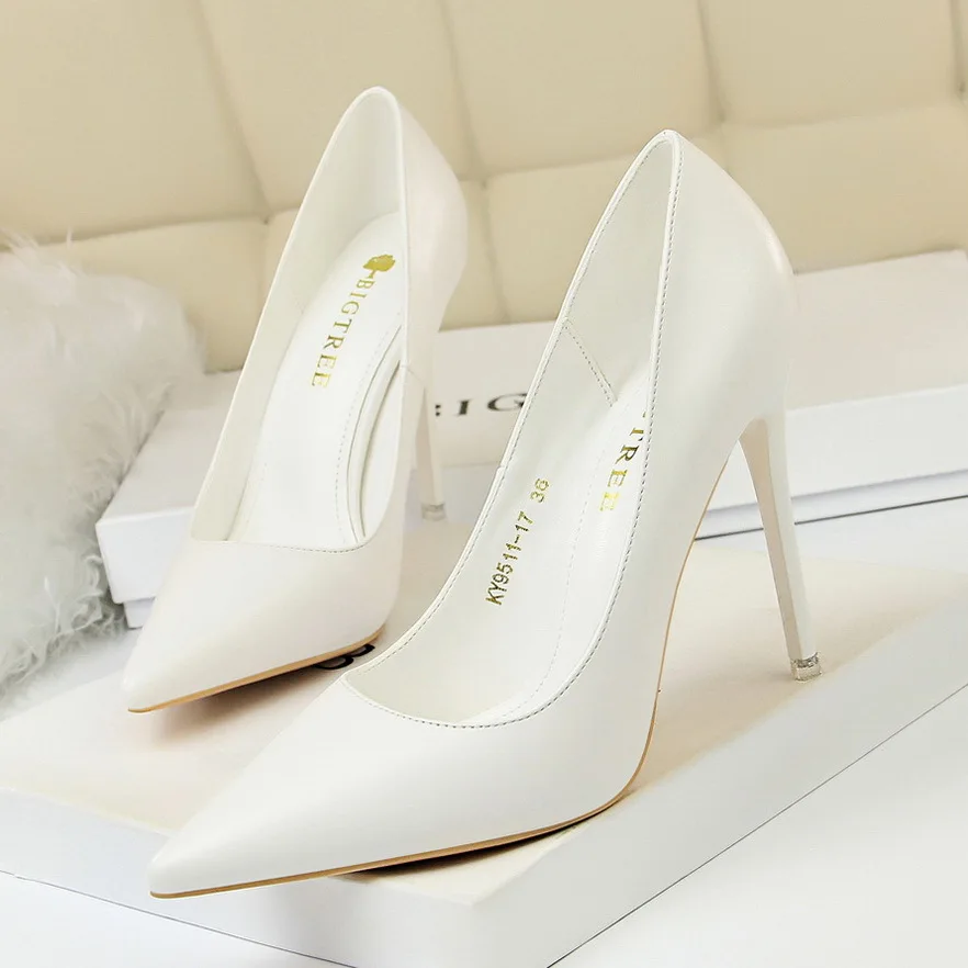 Korean Fashion and Simple Women's Shoes Are Thin, Super High-heeled, Shallow and Pointed Sexy Single Shoes
Korean Fashion and Simple Women's Shoes Are Thin, Super High-heeled, Shallow and Pointed Sexy Single Shoes