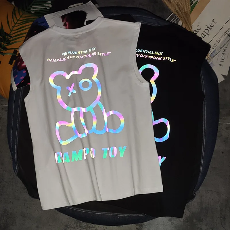 2021 Summer Trend Teddy Bear Reflective Vest Cotton Sleeveless Waistcoat Loose Men And Women Street Hip-hop Luminous T-shirt
2021 Summer Trend Teddy Bear Reflective Vest Cotton Sleeveless Waistcoat Loose Men And Women Street Hip-hop Luminous T-shirt