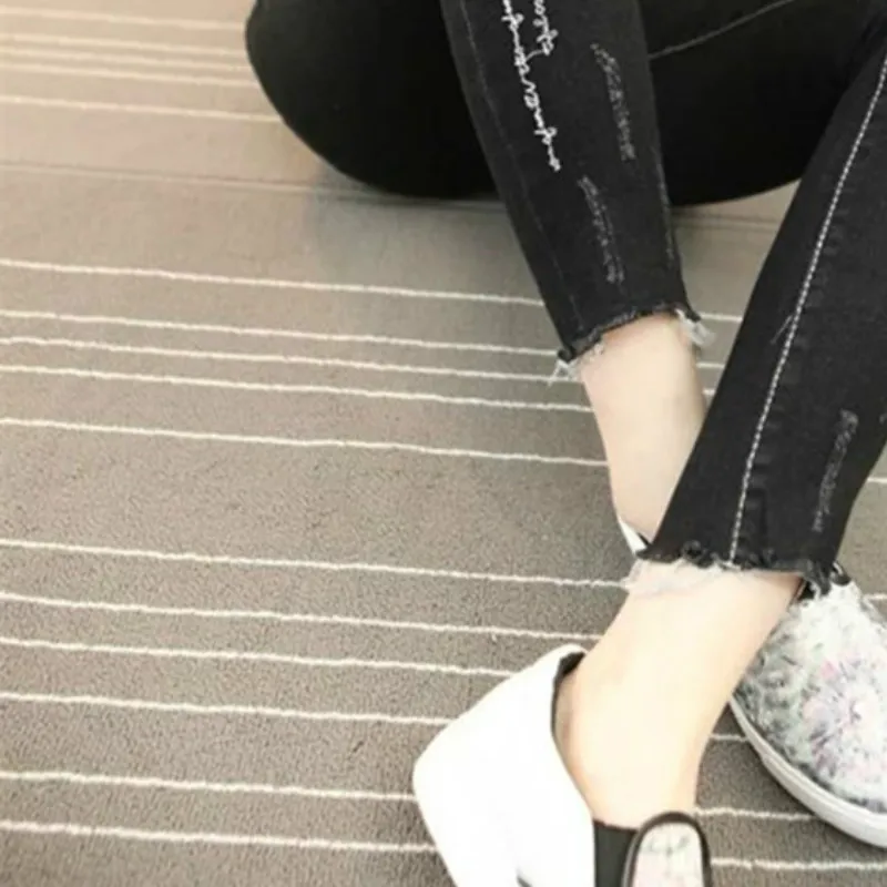 Jeans Women All-match Solid Slim High-quality Pockets Button Trendy 2020 New Students Womens Ladies Lovely Elegant Simple Chic
Jeans Women All-match Solid Slim High-quality Pockets Button Trendy 2020 New Students Womens Ladies Lovely Elegant Simple Chic