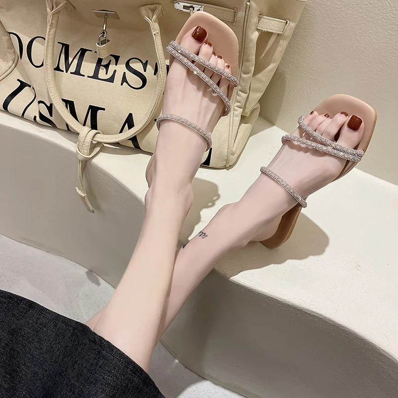 Slippers Casual Beach Shoes Slides Slipers Women Jelly Flip Flops Luxury Sabot 2021 Flat Soft Glitter Fashion Basic PU Crystal
Slippers Casual Beach Shoes Slides Slipers Women Jelly Flip Flops Luxury Sabot 2021 Flat Soft Glitter Fashion Basic PU Crystal