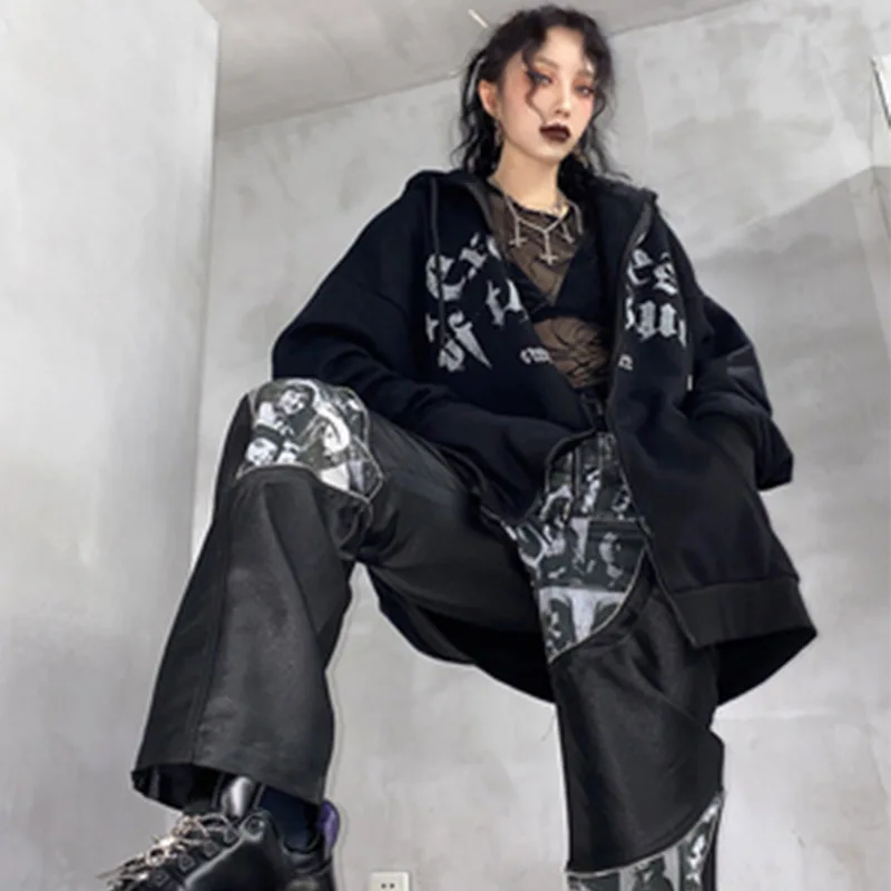 European and American retro street Harajuku letter printing neck hooded zipper cardigan round sweater blouse jacket sportswear
European and American retro street Harajuku letter printing neck hooded zipper cardigan round sweater blouse jacket sportswear