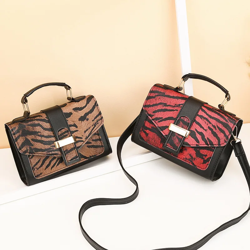 Korean Version of The Trendy Women's Bags 2020 New Fashion Hit Color Zebra Crossbody Bag Women Handbags Shoulder Bag
Korean Version of The Trendy Women's Bags 2020 New Fashion Hit Color Zebra Crossbody Bag Women Handbags Shoulder Bag