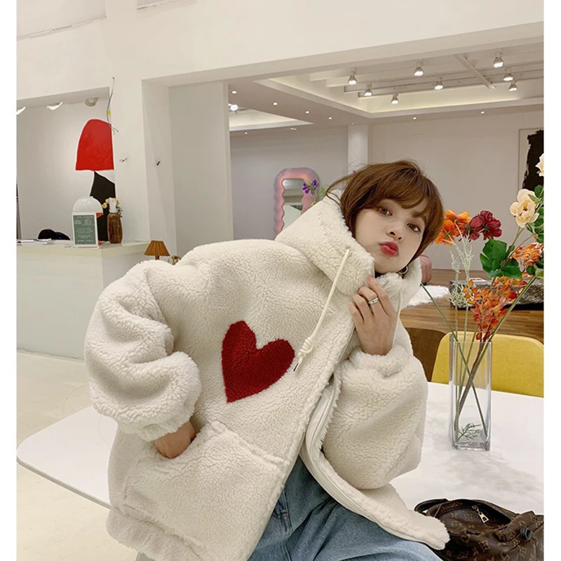 White Red Heart Fleeced Zip Hoodie Oversize Women Thick Fur Lamb Wool Coat Loose Jacket Winter Korea Female Cloth Christmas 2022
White Red Heart Fleeced Zip Hoodie Oversize Women Thick Fur Lamb Wool Coat Loose Jacket Winter Korea Female Cloth Christmas 2022