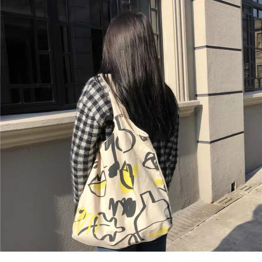 Fashion Graffiti Shopping Bags Women One-Shoulder Large Capacity Canvas Female Ladies Casual Daily Travel Totes Pouch Harajuku
Fashion Graffiti Shopping Bags Women One-Shoulder Large Capacity Canvas Female Ladies Casual Daily Travel Totes Pouch Harajuku