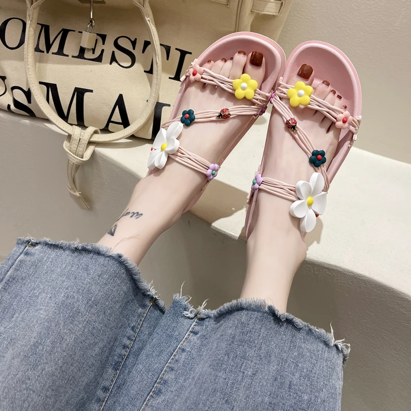 Shoes Ladies' Slippers Luxury Slides Slipers Women Low Flower Summer Designer Massage 2021 Flat Rome Rubber Fabric Floral PU
Shoes Ladies' Slippers Luxury Slides Slipers Women Low Flower Summer Designer Massage 2021 Flat Rome Rubber Fabric Floral PU
