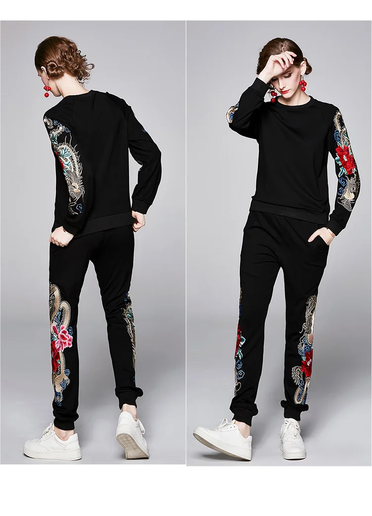 womens Designer runway embroidery set suit clothes black red long sleeve T-shirt Top+Pants 2 two pieces slim Casual clothing
womens Designer runway embroidery set suit clothes black red long sleeve T-shirt Top+Pants 2 two pieces slim Casual clothing