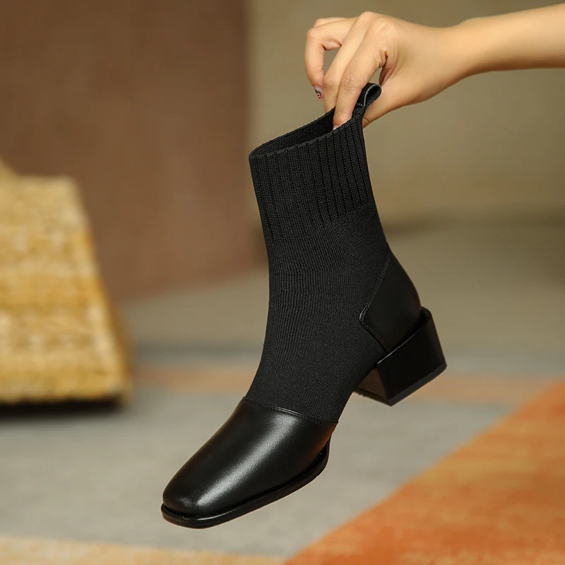 Autumn winter new Genuine leather Women boots ankle fashion warm Female boots cowhide Women shoes Size 34-42
Autumn winter new Genuine leather Women boots ankle fashion warm Female boots cowhide Women shoes Size 34-42