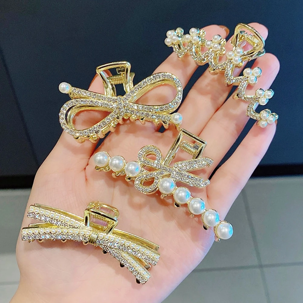 Hot Women Elegant Vintage Rhinestone Pearls Geometric Metal Hair Claws Sweet Hair Holder Clips Headband Fashion Hair Accessories
Hot Women Elegant Vintage Rhinestone Pearls Geometric Metal Hair Claws Sweet Hair Holder Clips Headband Fashion Hair Accessories