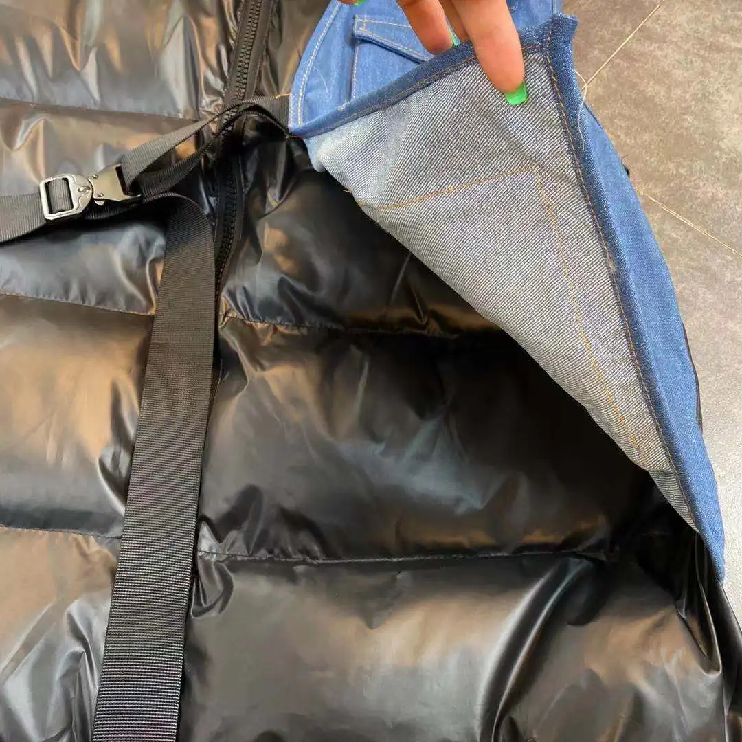 ZCSMLL stand collar sleeveless stitching denim vests women multi-pocket lace fake two-piece cotton female ops 2021 winter 
ZCSMLL stand collar sleeveless stitching denim vests women multi-pocket lace fake two-piece cotton female ops 2021 winter