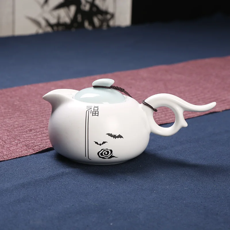 

China teapot ceramic Jingdezhen applique ink white teapot Japanese kungfu tea set single product tea pot kettle teaware