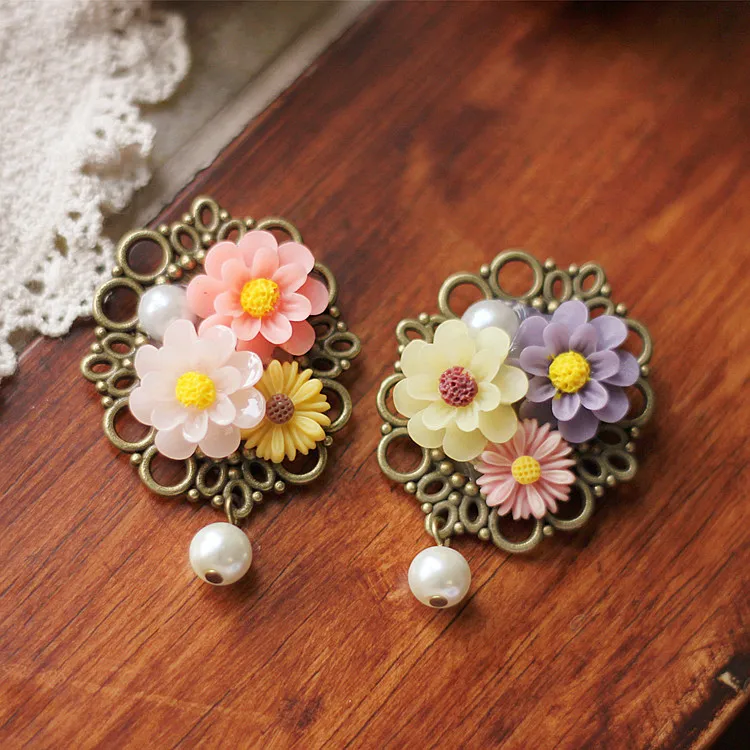 Dear-you Original handmade brooch diy jewelry forest element art retro pearl daisy flower brooch special gift
Dear-you Original handmade brooch diy jewelry forest element art retro pearl daisy flower brooch special gift