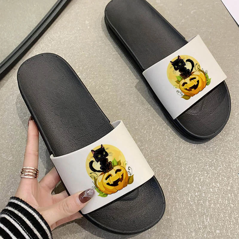 

Хэллоуин Тыква Черный кот мультфильм печать женские тапочки сандалии для отдыха Летние тапочки для женщин
