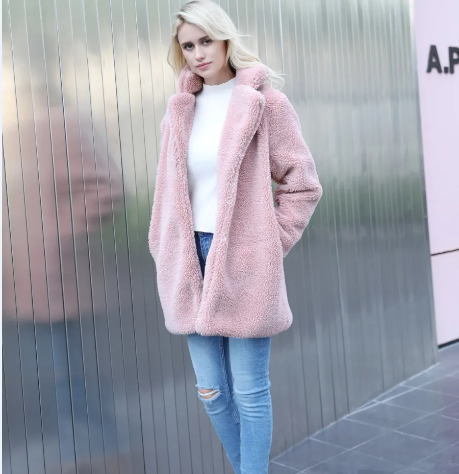 Winter Coat Women Leather Grass Imitation Long Sections Faux Fur Coat Large Size Faux Fur Jacket Turn-down Collar Thick Warm Fur
Winter Coat Women Leather Grass Imitation Long Sections Faux Fur Coat Large Size Faux Fur Jacket Turn-down Collar Thick Warm Fur