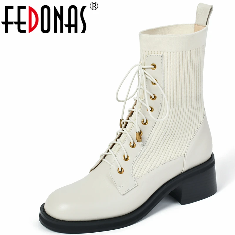 FEDONAS New Lace-Up Women Ankle Boots Genuine Leather Thick Heels Working Casual Knitting Classic Shoes Woman 2021 Autumn Winter
FEDONAS New Lace-Up Women Ankle Boots Genuine Leather Thick Heels Working Casual Knitting Classic Shoes Woman 2021 Autumn Winter