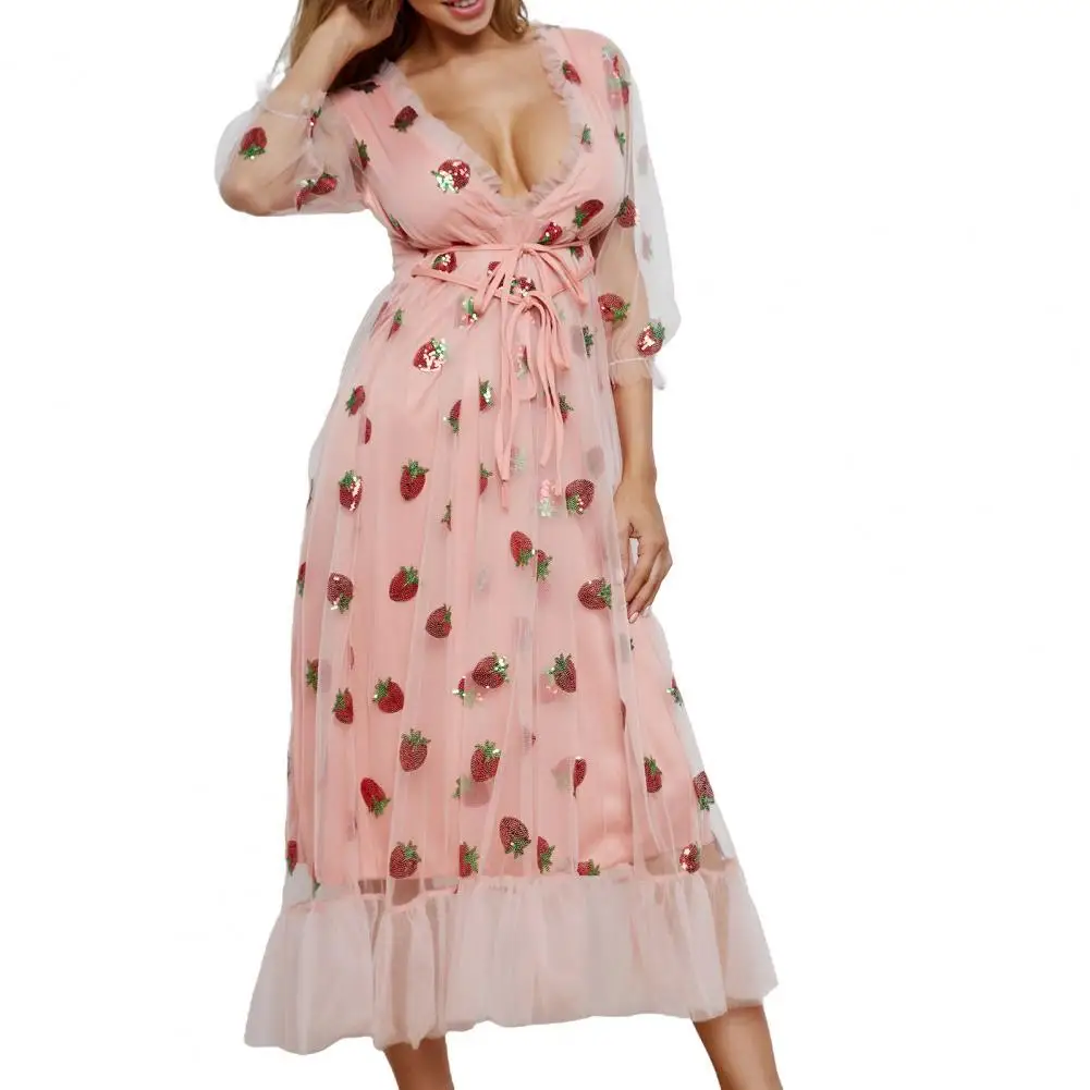 Plus Size Women Dress Elegant Sequins Strawberry Pattern Deep V Neck Ruffles Lace A-Line Party Dresses Banquet
Plus Size Women Dress Elegant Sequins Strawberry Pattern Deep V Neck Ruffles Lace A-Line Party Dresses Banquet