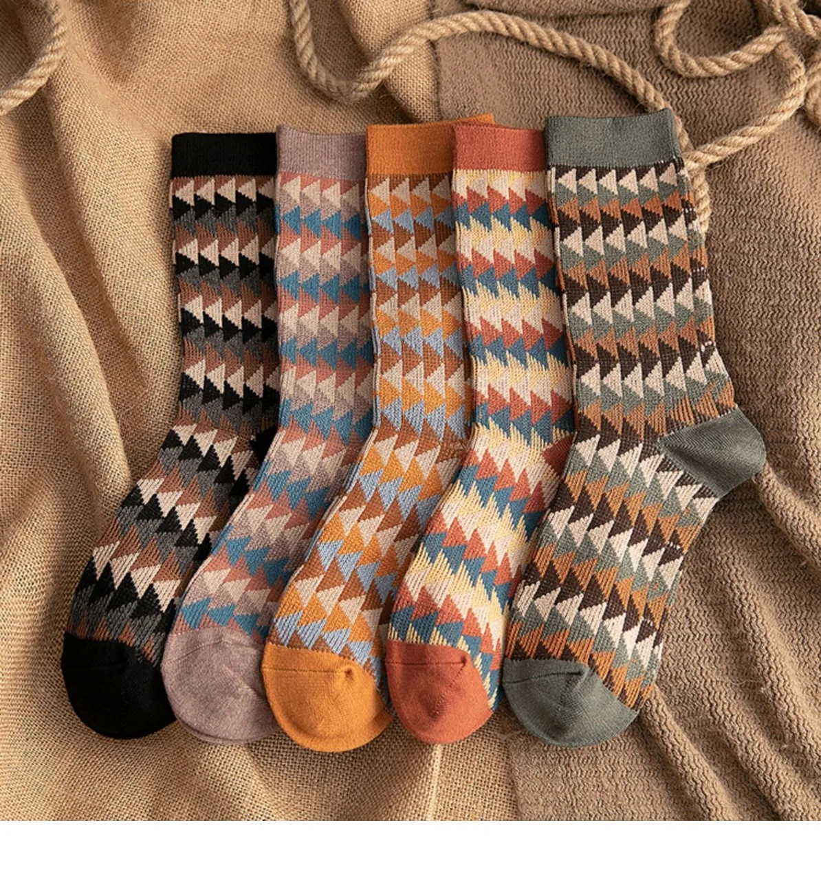 Autumn Winter New Double-needle Tube Socks Retro British Style Warm Socks Triangle Pattern Plaid Printing Medium Tube Socks
Autumn Winter New Double-needle Tube Socks Retro British Style Warm Socks Triangle Pattern Plaid Printing Medium Tube Socks