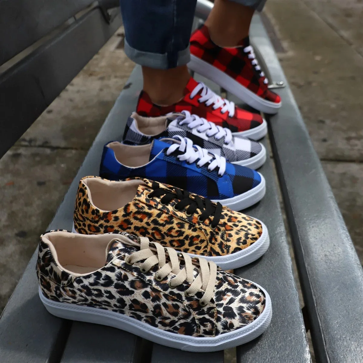 2022 Women Sneakers Canvas Shoes Solid Leopard Breathable Casual Sneakers Woman Flats Spring Lace Up Round Toe Women Flat Shoes
2022 Women Sneakers Canvas Shoes Solid Leopard Breathable Casual Sneakers Woman Flats Spring Lace Up Round Toe Women Flat Shoes